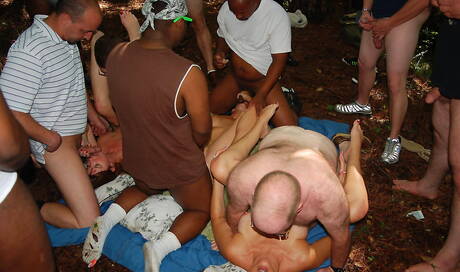 Gang Bang Dee invite you to explore free xxx photos featuring Dee in interracial groupsex