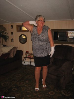 TAC Amateurs pleased to share with you a free gallery with Girdle Goddess xxx gallery 271126